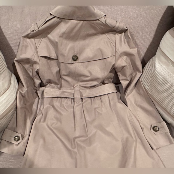 Express - Picture 3 of 10